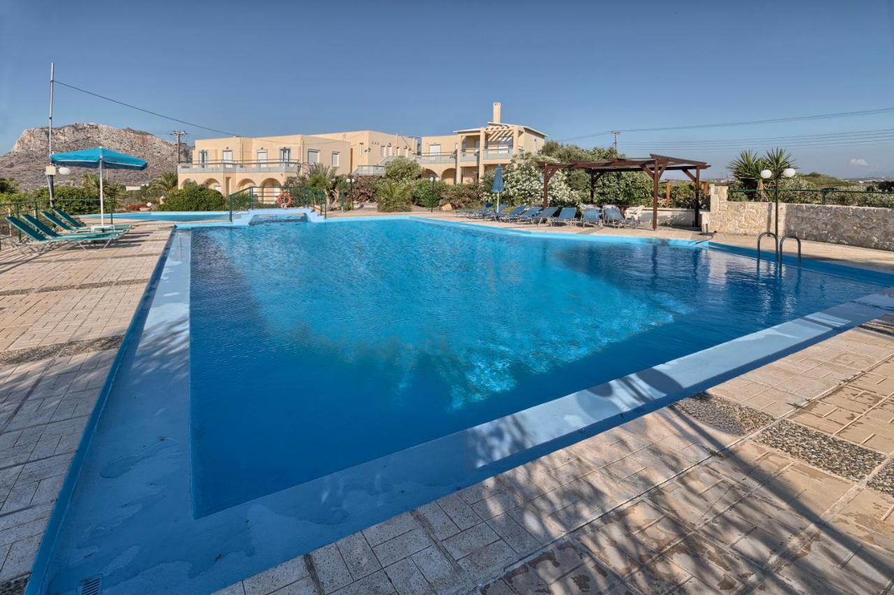 Anthemis Aparthotel Stavros  Exterior photo